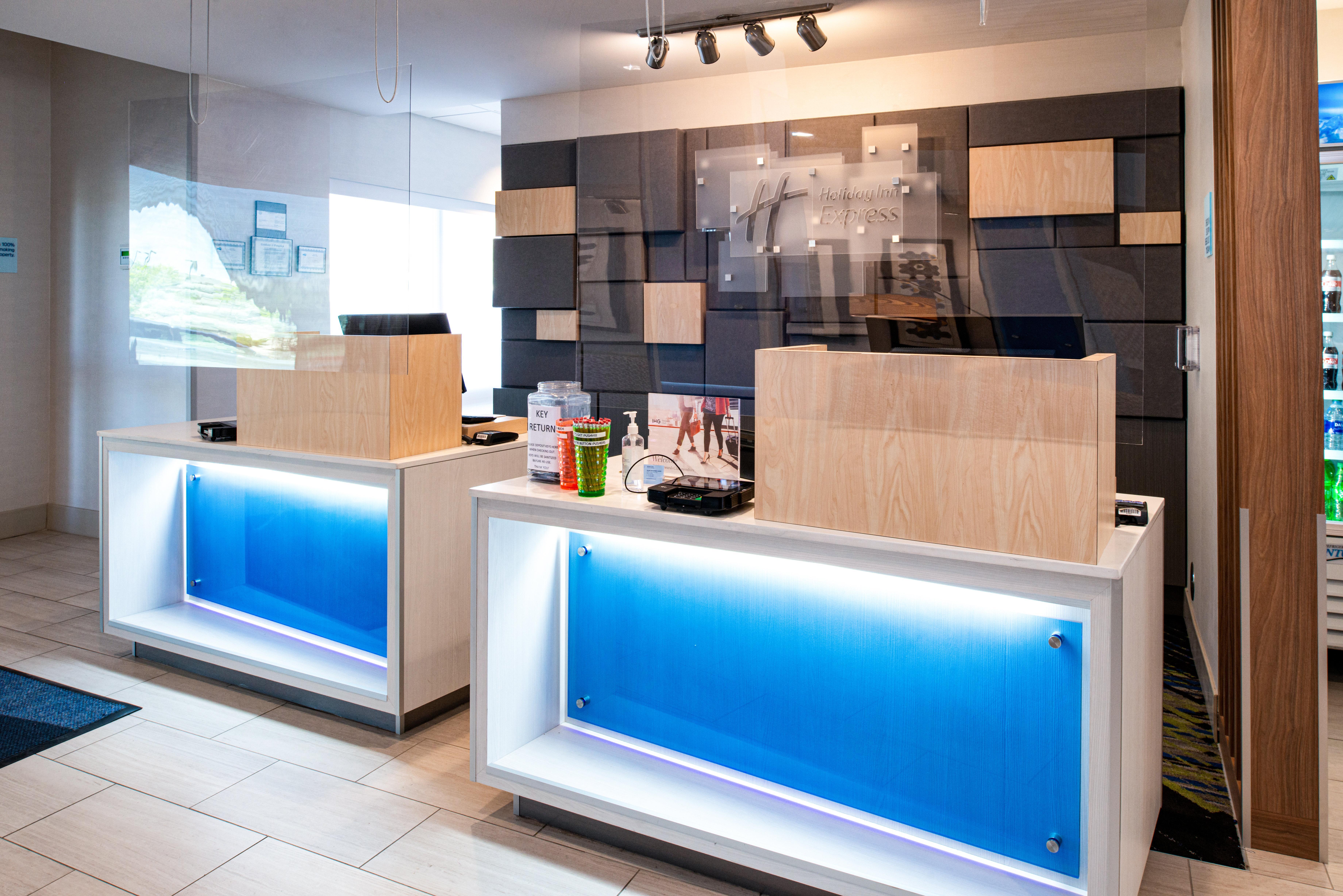 Holiday Inn Express & Suites - Elko By Ihg Buitenkant foto
