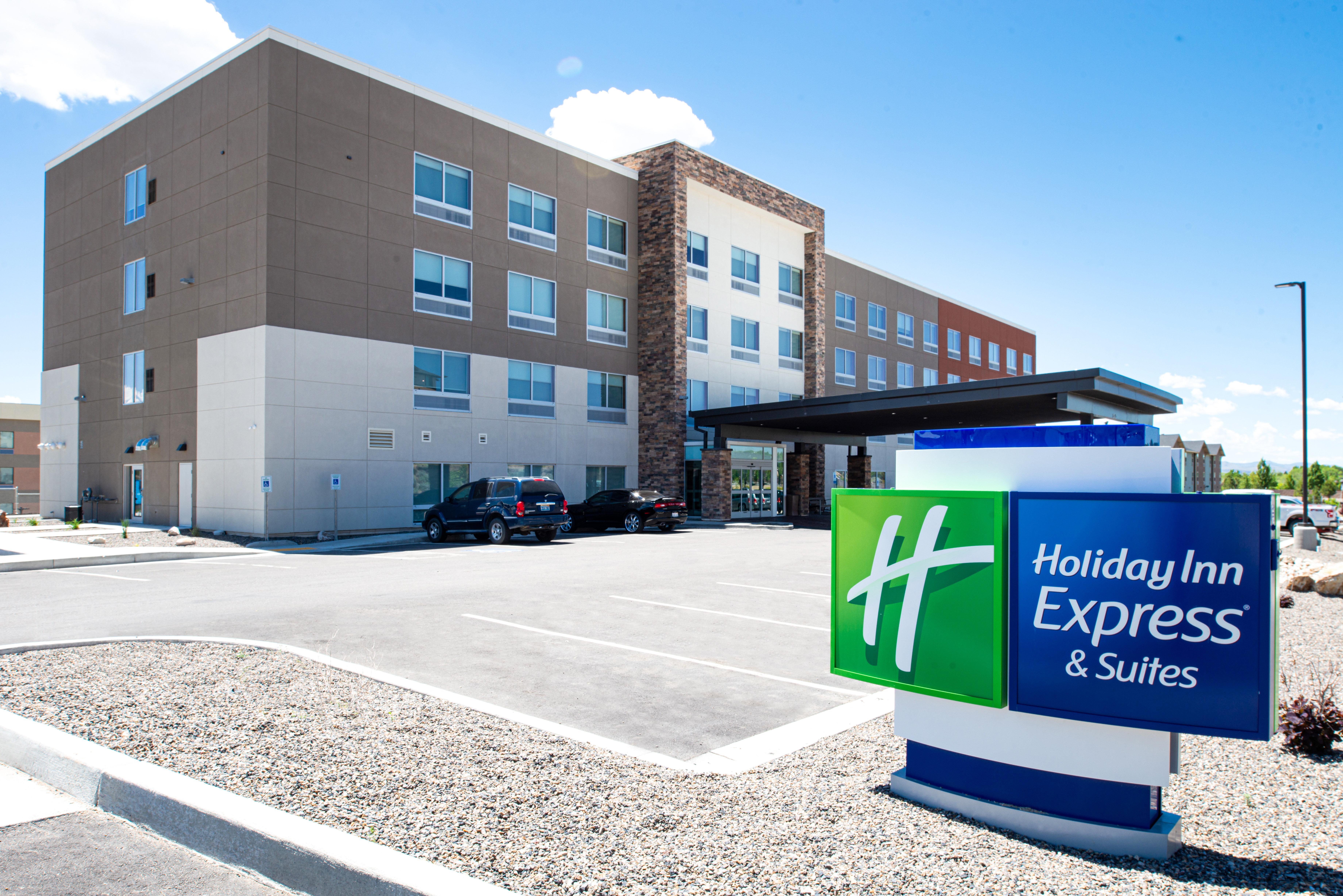 Holiday Inn Express & Suites - Elko By Ihg Buitenkant foto