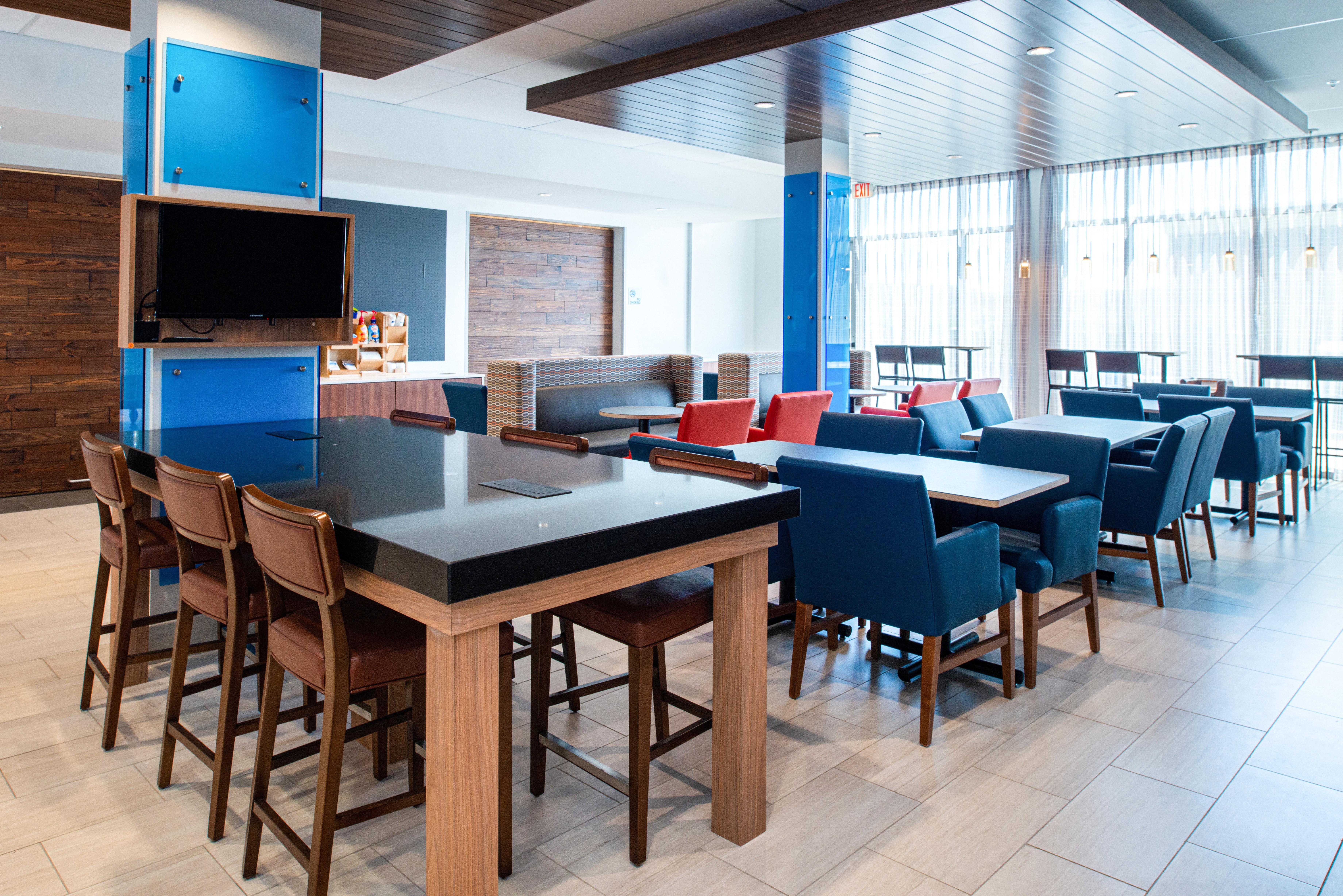 Holiday Inn Express & Suites - Elko By Ihg Buitenkant foto