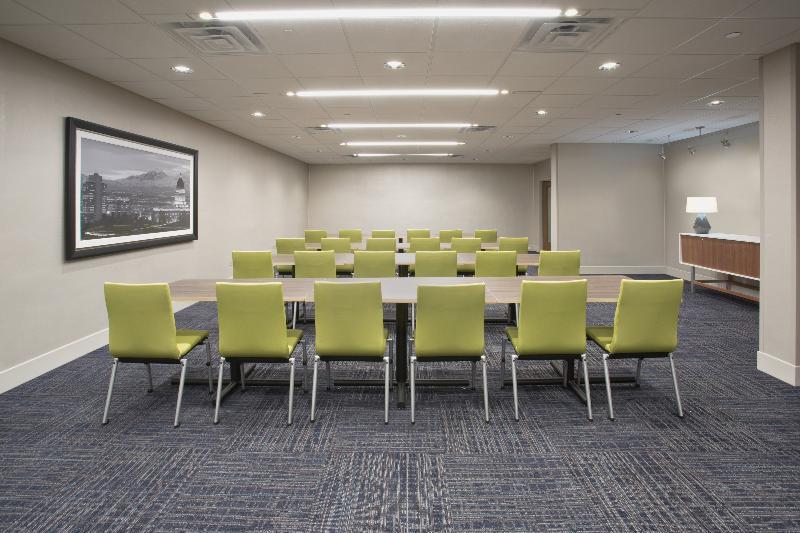 Holiday Inn Express & Suites - Elko By Ihg Buitenkant foto